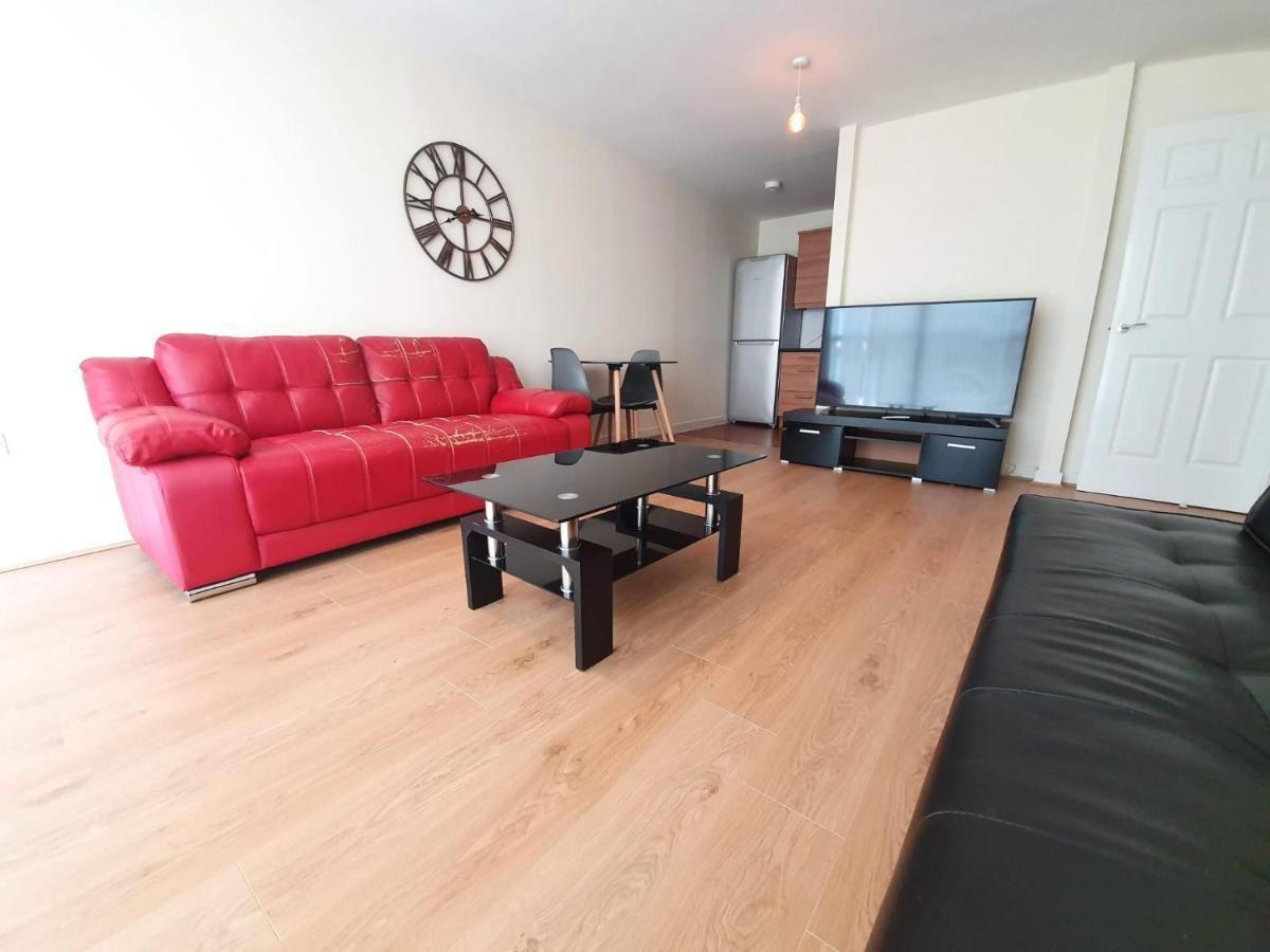 מילטון קינס Dazzon Apartments - Hub - Central Mk מראה חיצוני תמונה