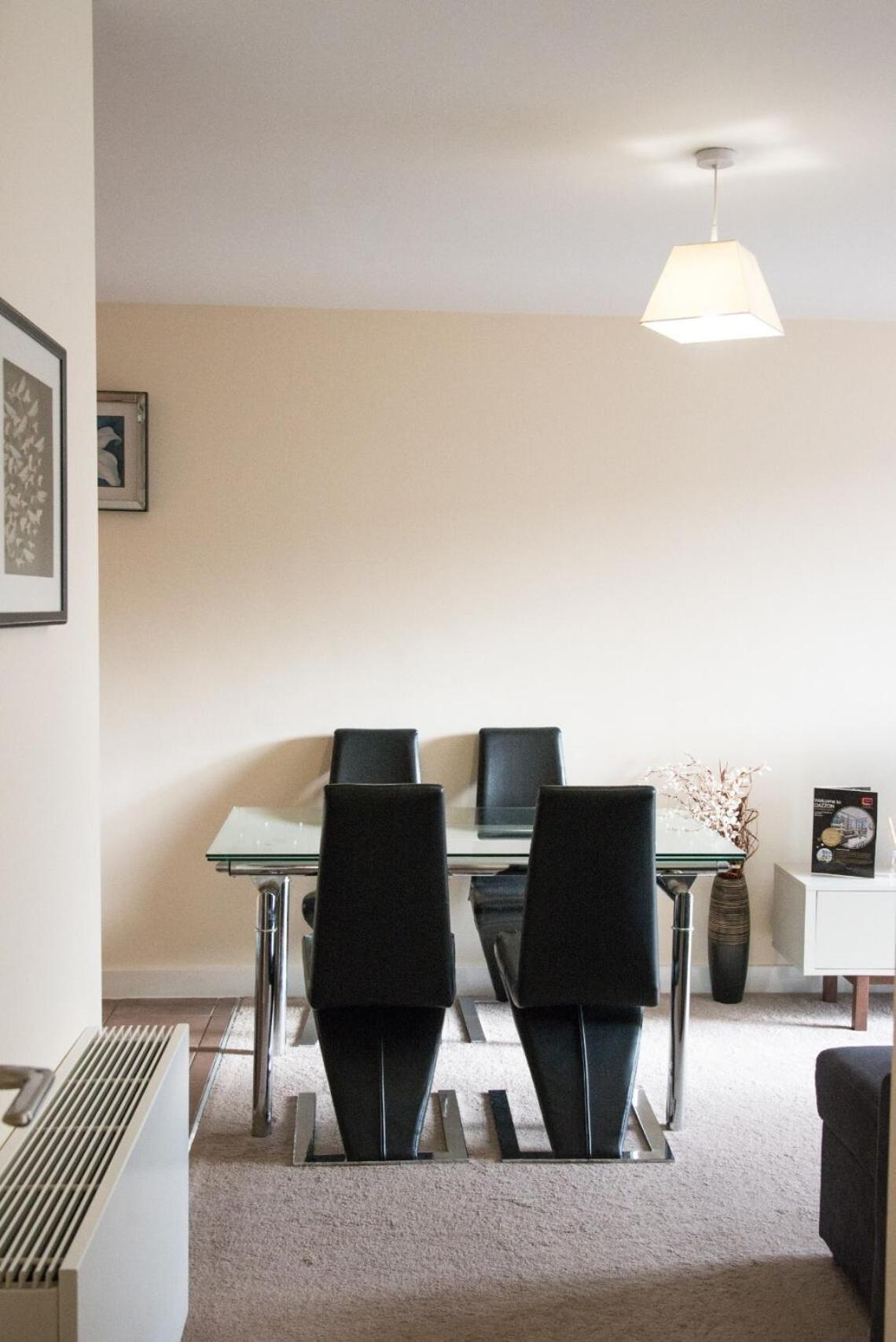 מילטון קינס Dazzon Apartments - Hub - Central Mk חדר תמונה