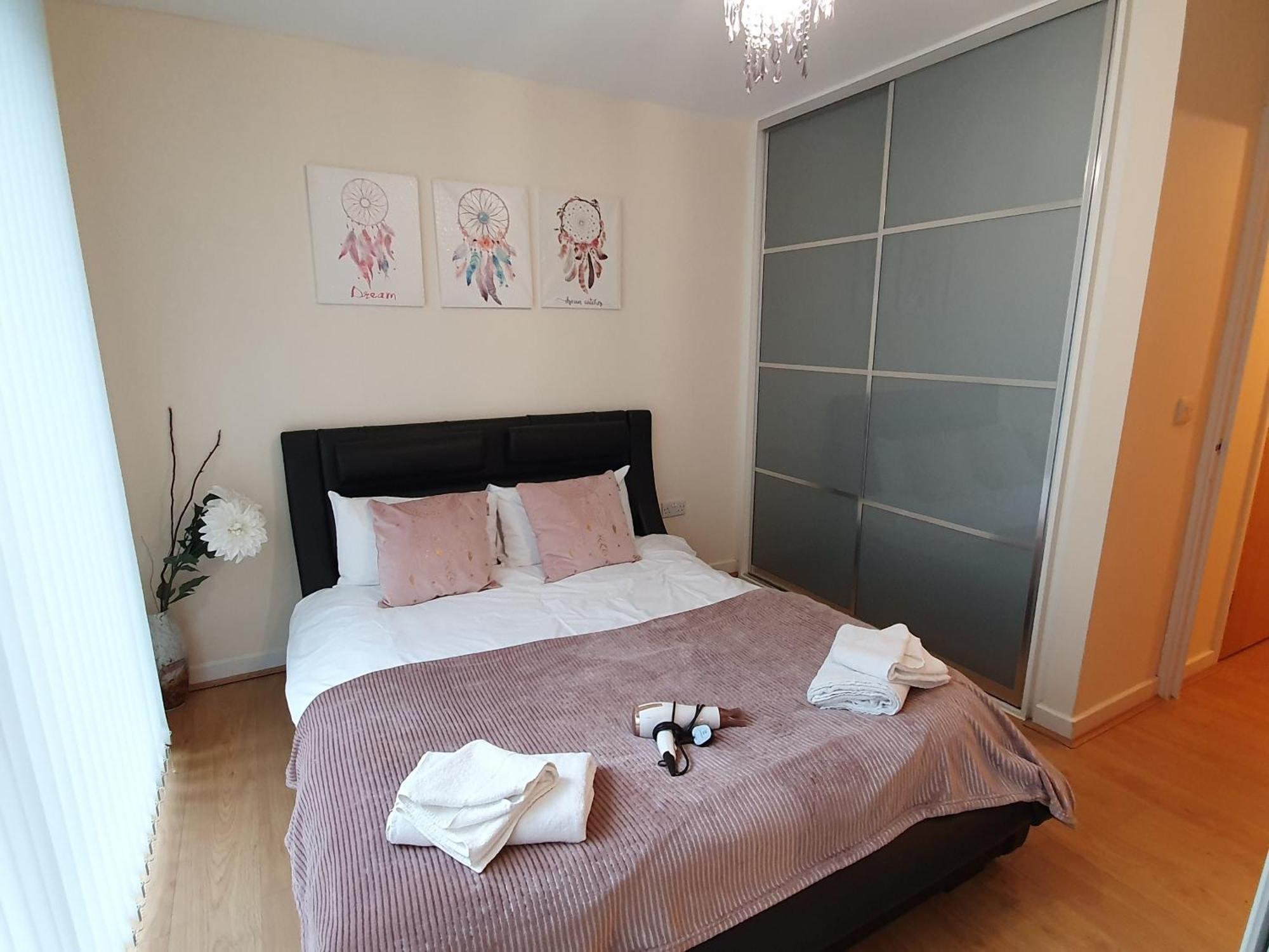 מילטון קינס Dazzon Apartments - Hub - Central Mk חדר תמונה