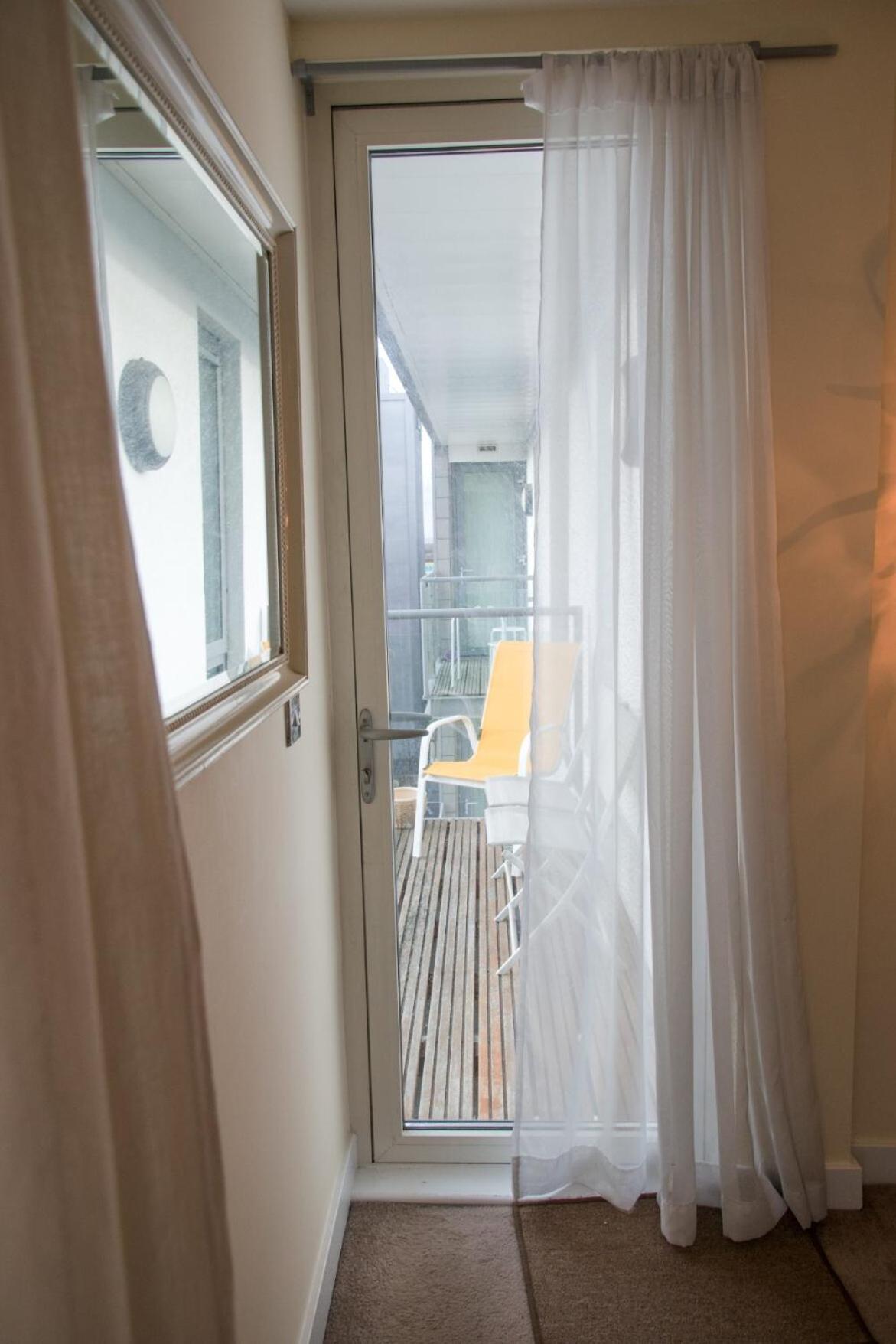 מילטון קינס Dazzon Apartments - Hub - Central Mk חדר תמונה